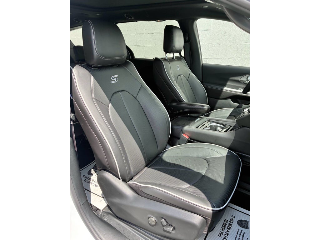 2027 Chrysler Pacifica LIMITED AWD