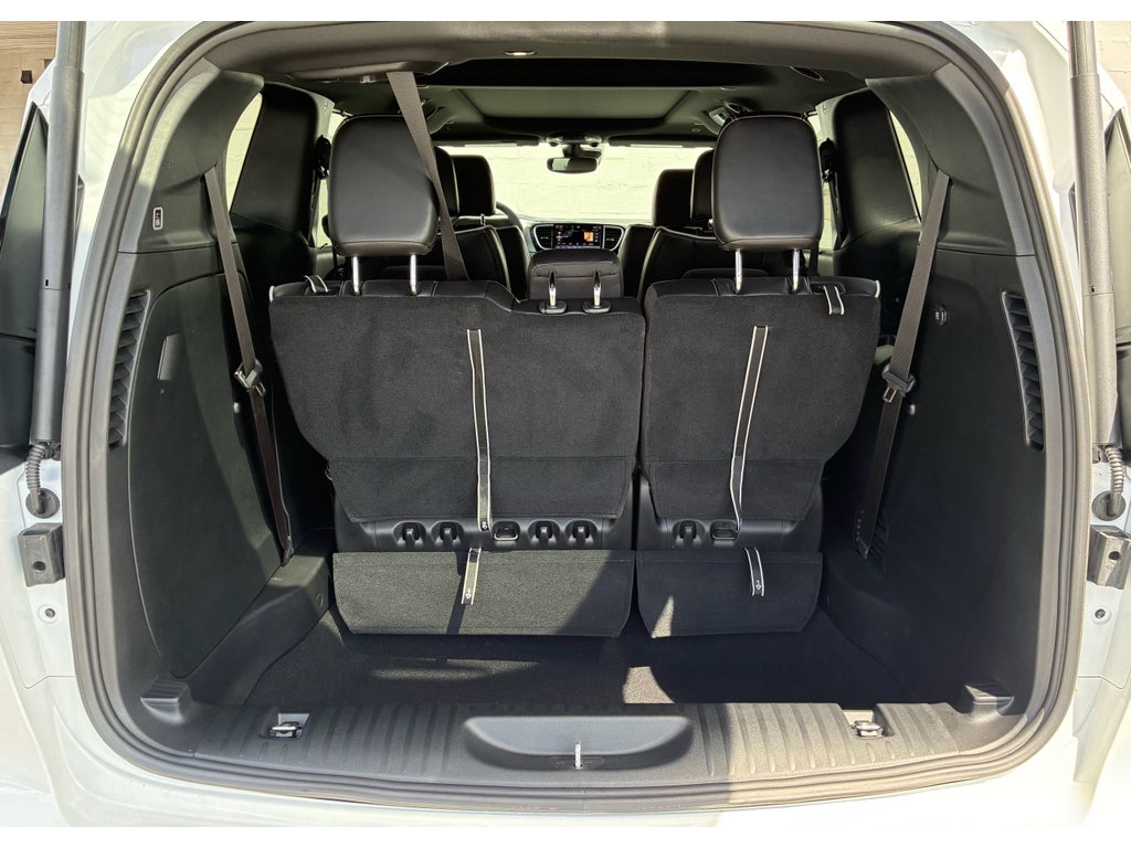 2027 Chrysler Pacifica LIMITED AWD