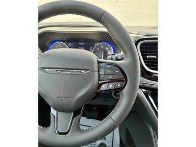 2027 Chrysler Pacifica LIMITED AWD
