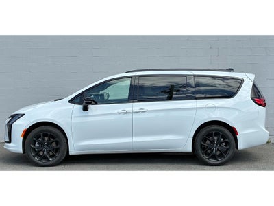2027 Chrysler Pacifica LIMITED AWD