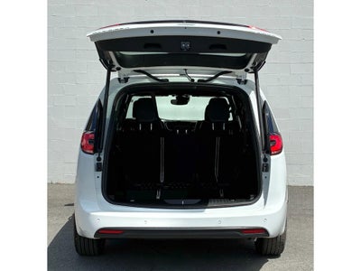 2027 Chrysler Pacifica LIMITED AWD