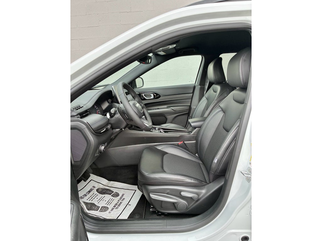 2026 Jeep Compass LATITUDE ALTITUDE 4X4