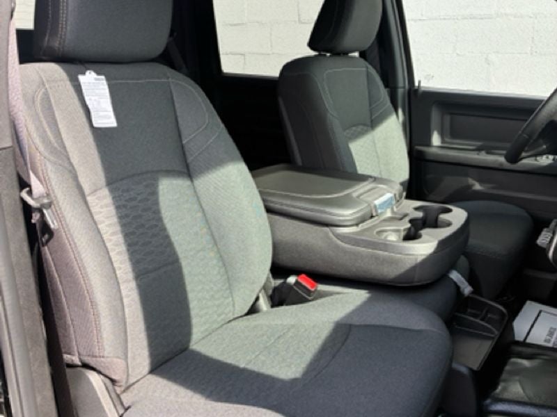 2026 RAM Ram 3500 RAM 3500 TRADESMAN CREW CAB 4X4 6'4' BOX