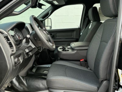 2026 RAM Ram 3500 RAM 3500 TRADESMAN CREW CAB 4X4 6'4' BOX