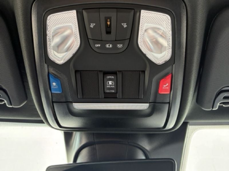 2026 RAM Ram 3500 RAM 3500 TRADESMAN CREW CAB 4X4 6'4' BOX