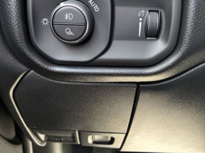 2026 RAM Ram 3500 RAM 3500 TRADESMAN CREW CAB 4X4 6'4' BOX