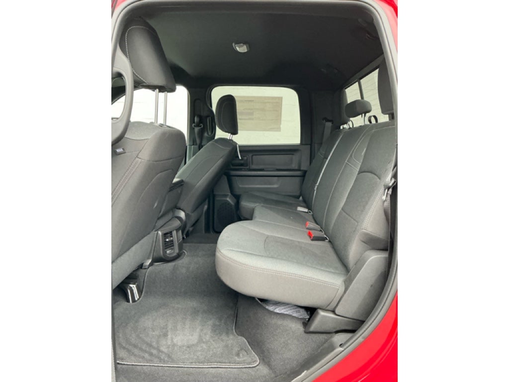 2026 RAM Ram 3500 RAM 3500 TRADESMAN CREW CAB 4X4 6'4' BOX