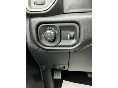 2026 RAM Ram 3500 RAM 3500 TRADESMAN CREW CAB 4X4 6'4' BOX