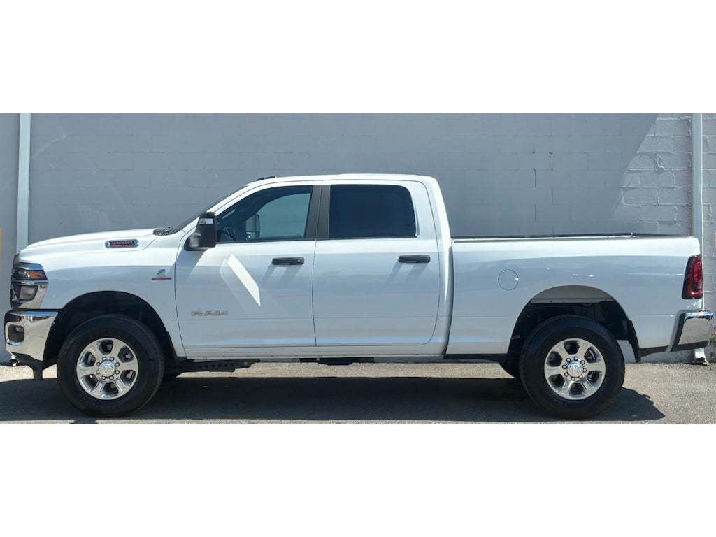 2026 RAM 3500 Big Horn - Photo 6