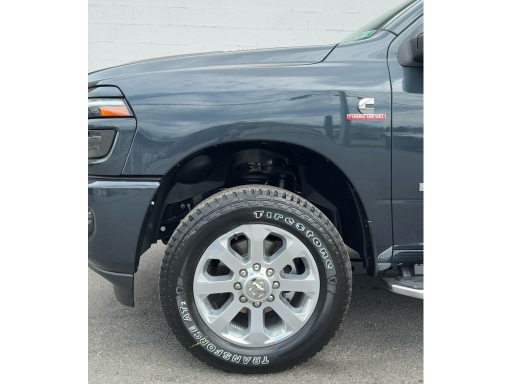 2026 RAM Ram 3500 RAM 3500 LARAMIE CREW CAB 4X4 6'4' BOX