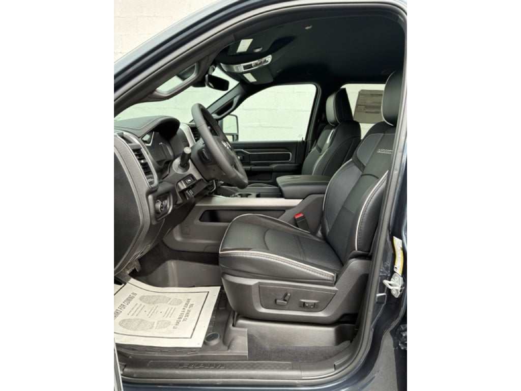 2026 RAM Ram 3500 RAM 3500 LARAMIE CREW CAB 4X4 6'4' BOX