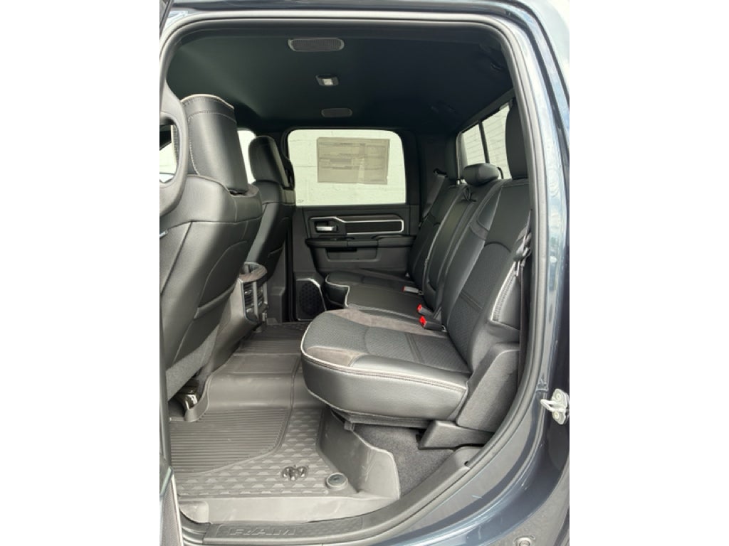 2026 RAM Ram 3500 RAM 3500 LARAMIE CREW CAB 4X4 6'4' BOX