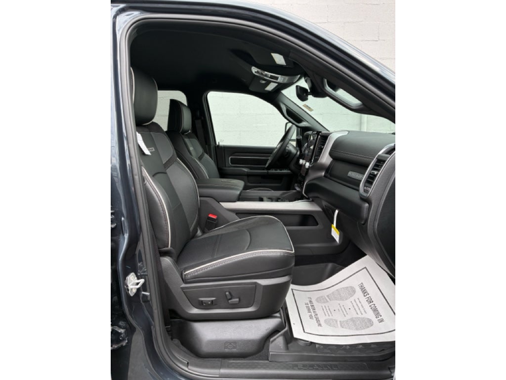 2026 RAM Ram 3500 RAM 3500 LARAMIE CREW CAB 4X4 6'4' BOX