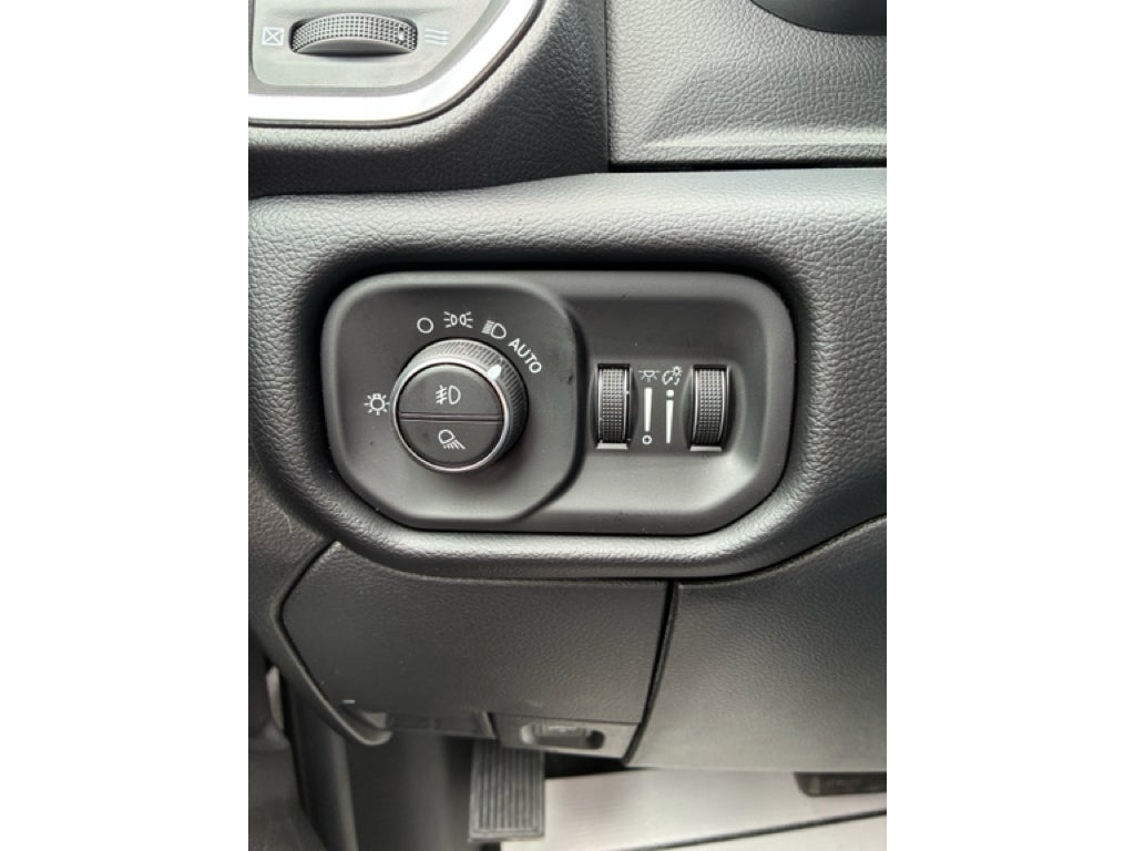 2026 RAM Ram 3500 RAM 3500 LARAMIE CREW CAB 4X4 6'4' BOX