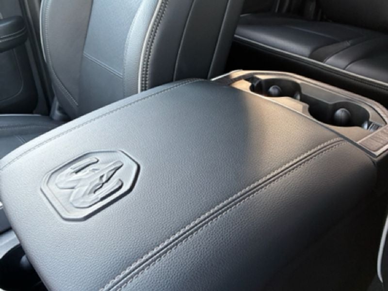 2026 RAM Ram 3500 RAM 3500 LARAMIE MEGA CAB 4X4 6'4' BOX