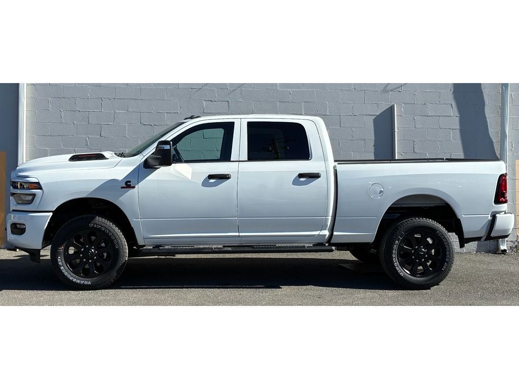 2026 RAM Ram 2500 RAM 2500 BLACK EXPRESS CREW CAB 4X4 6'4' BOX