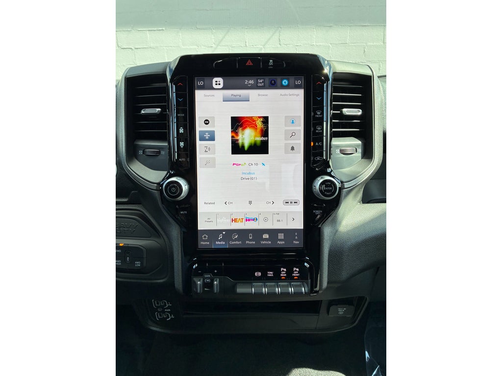 2026 RAM Ram 2500 RAM 2500 BLACK EXPRESS CREW CAB 4X4 6'4' BOX