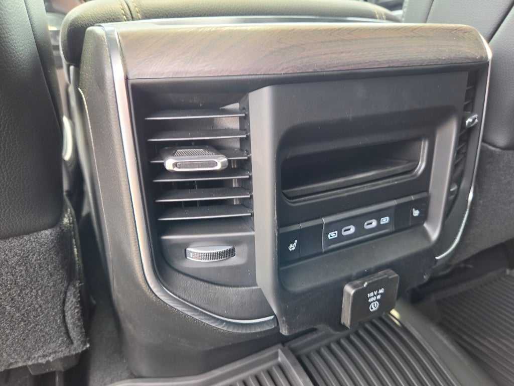 2026 RAM Ram 3500 RAM LARAMIE MEGA CAB 4X4 6'4' BOX