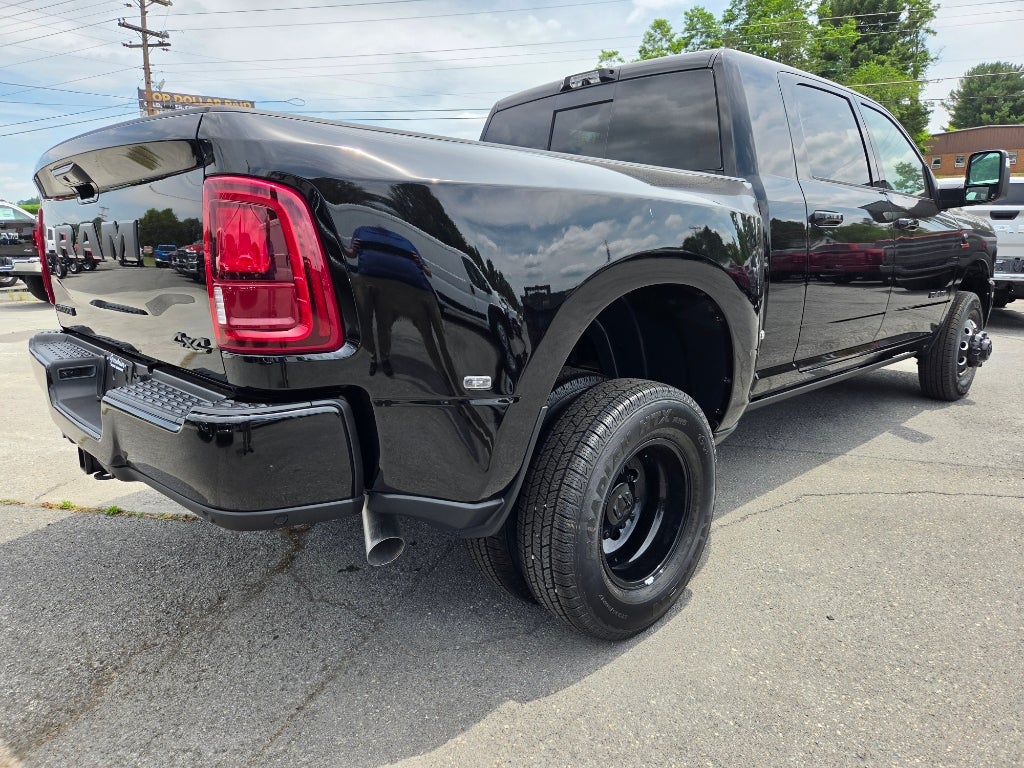 2026 RAM Ram 3500 RAM LARAMIE MEGA CAB 4X4 6'4' BOX