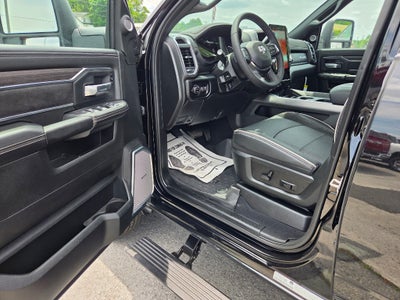 2026 RAM Ram 3500 RAM LARAMIE MEGA CAB 4X4 6'4' BOX