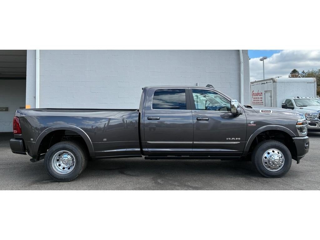2026 RAM Ram 3500 RAM 3500 LIMITED CREW CAB 4X4 8' BOX