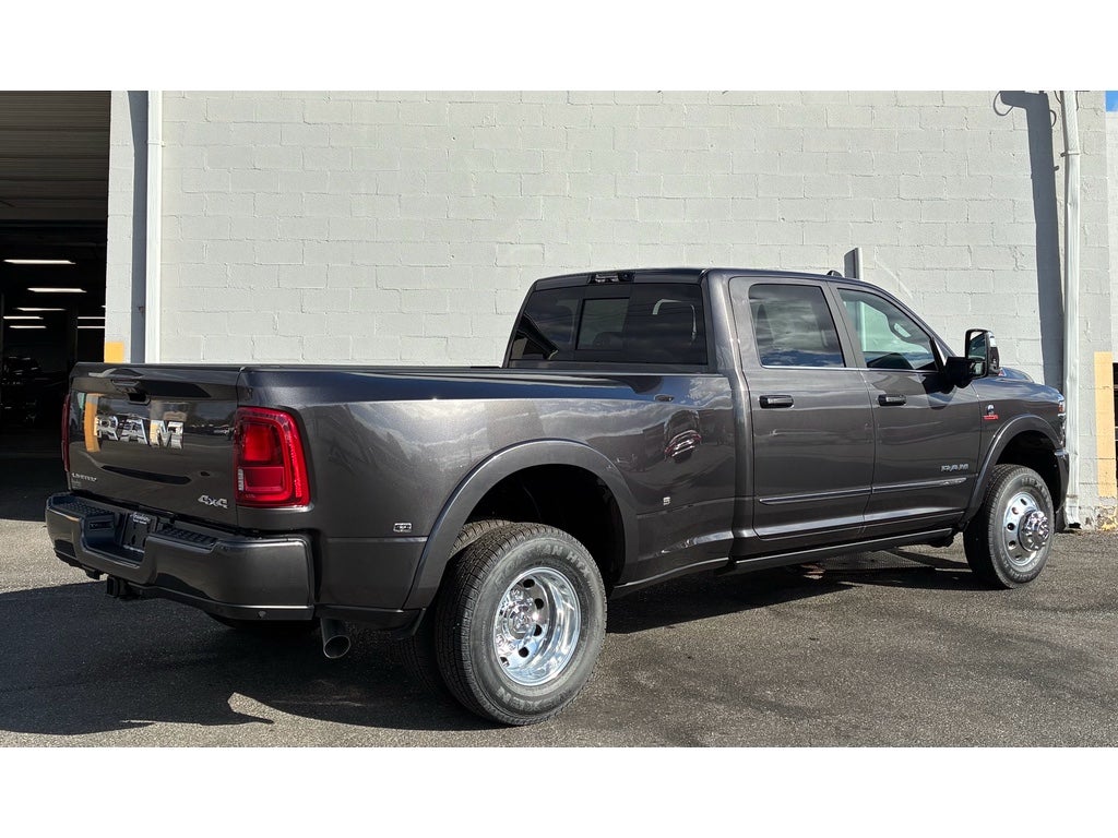 2026 RAM Ram 3500 RAM 3500 LIMITED CREW CAB 4X4 8' BOX