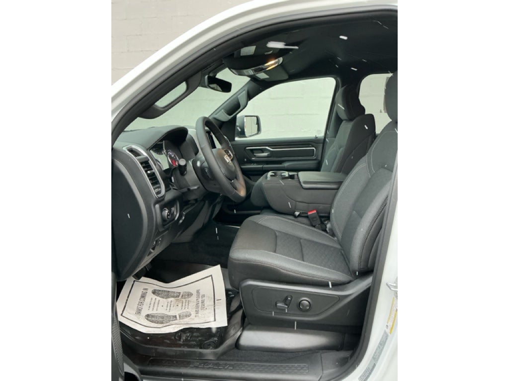 2025 RAM Ram 1500 RAM 1500 BIG HORN CREW CAB 4X4 5'7' BOX