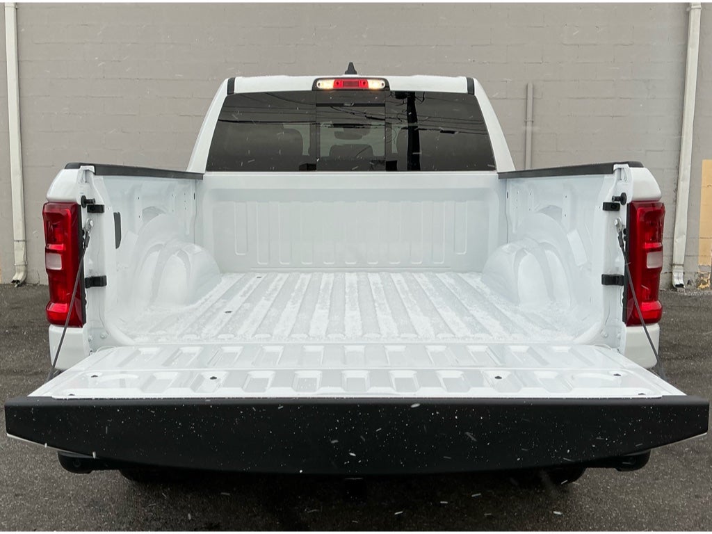 2025 RAM Ram 1500 RAM 1500 BIG HORN CREW CAB 4X4 5'7' BOX