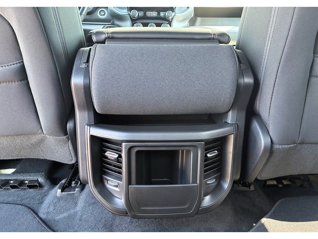 2026 RAM Ram 1500 EXPRESS CREW CAB 4X4 5'7' BOX