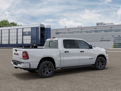 2026 RAM Ram 1500 EXPRESS CREW CAB 4X4 5'7' BOX