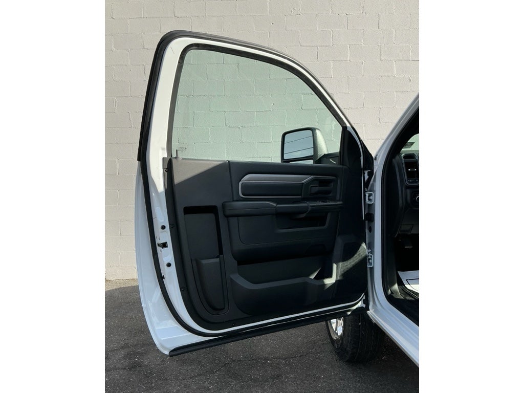 2026 RAM Ram 3500 Chassis Cab RAM 3500 TRADESMAN CHASSIS REGULAR CAB 4X4 60' CA