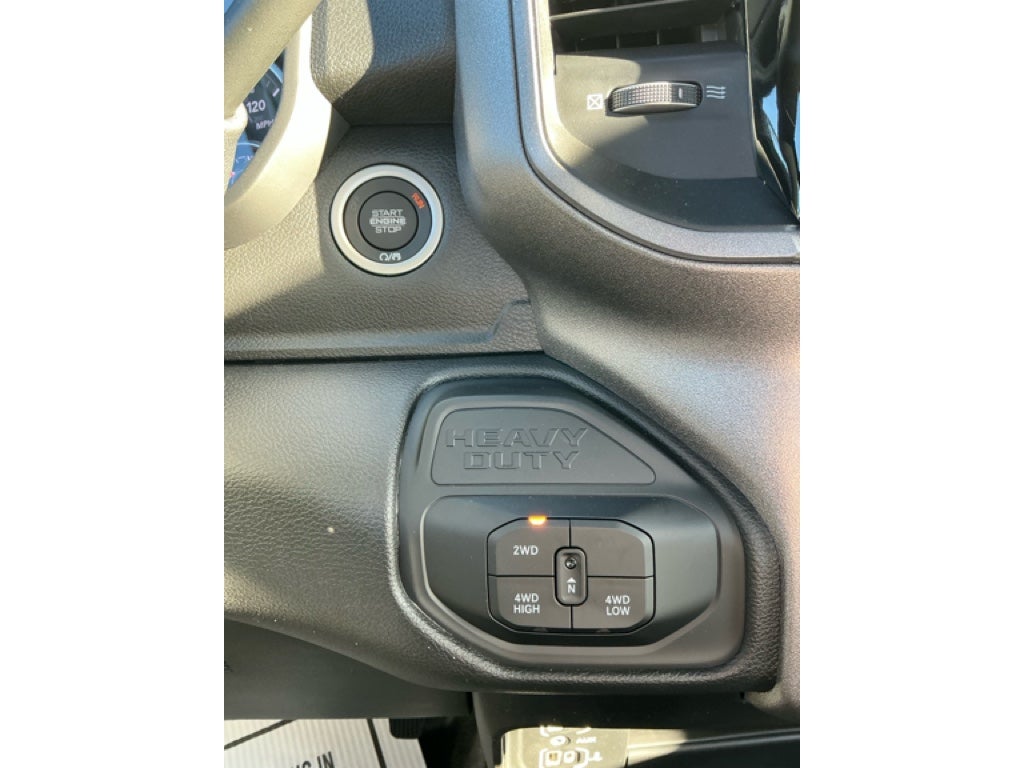 2026 RAM Ram 5500 Chassis Cab RAM 5500 TRADESMAN CHASSIS REGULAR CAB 4X4 60' CA