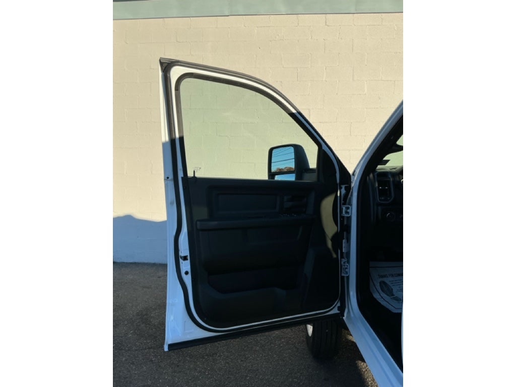 2026 RAM Ram 5500 Chassis Cab RAM 5500 TRADESMAN CHASSIS CREW CAB 4X4 60' CA