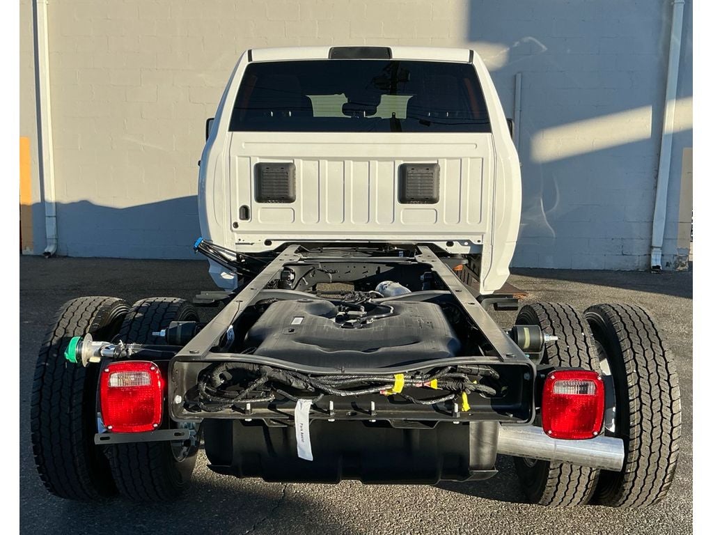 2026 RAM Ram 5500 Chassis Cab RAM 5500 TRADESMAN CHASSIS CREW CAB 4X4 60' CA