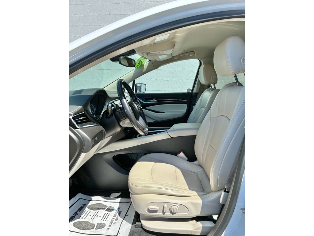 2023 Buick Enclave Essence AWD