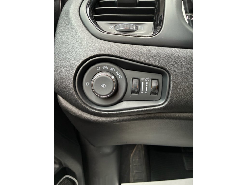 2017 Jeep Renegade Altitude 4x4