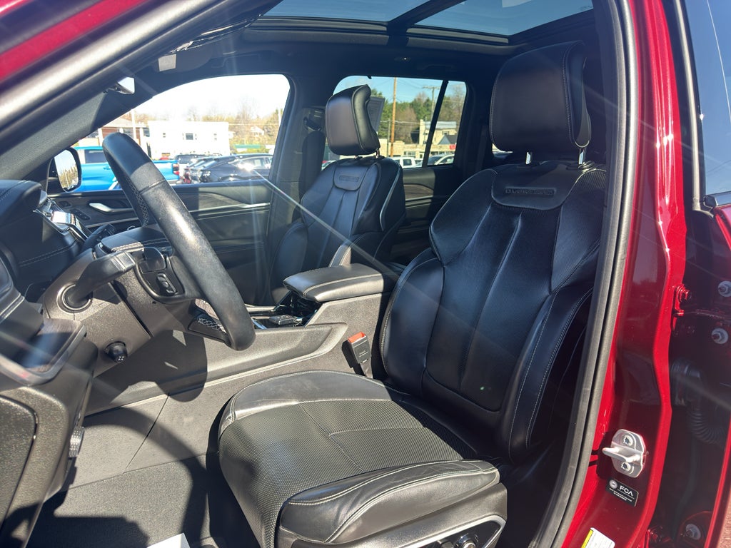 2022 Jeep Grand Cherokee Overland