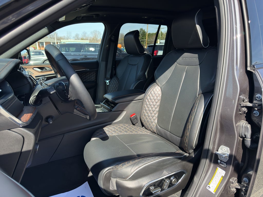 2025 Jeep Grand Cherokee Summit