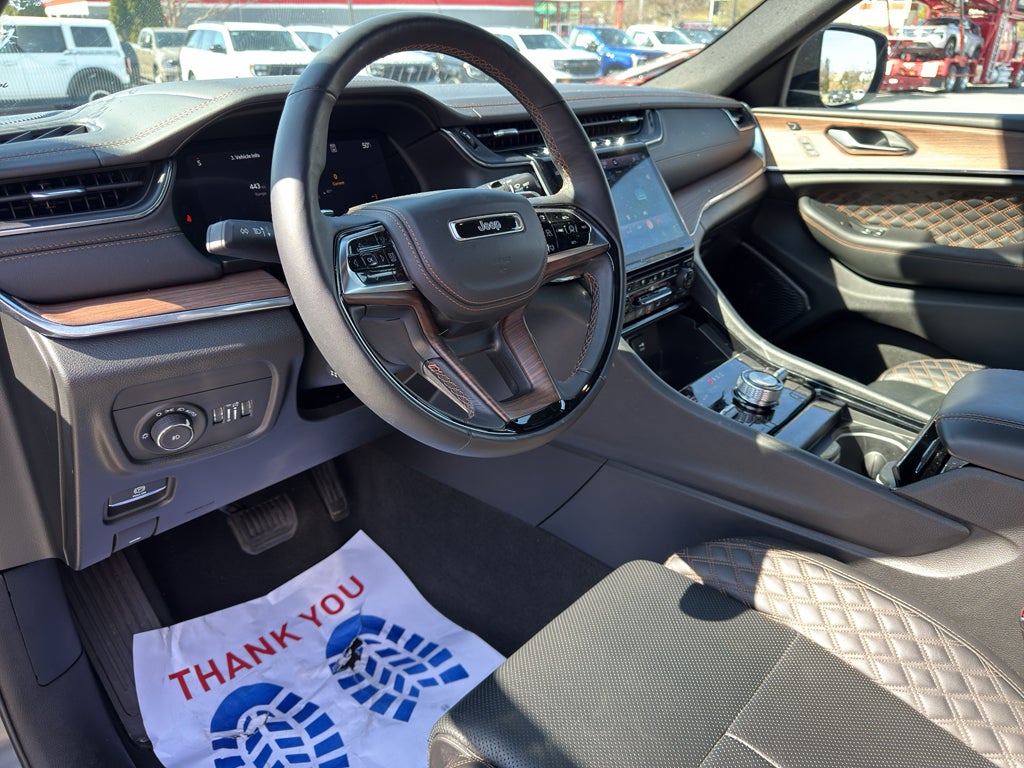 2025 Jeep Grand Cherokee Summit