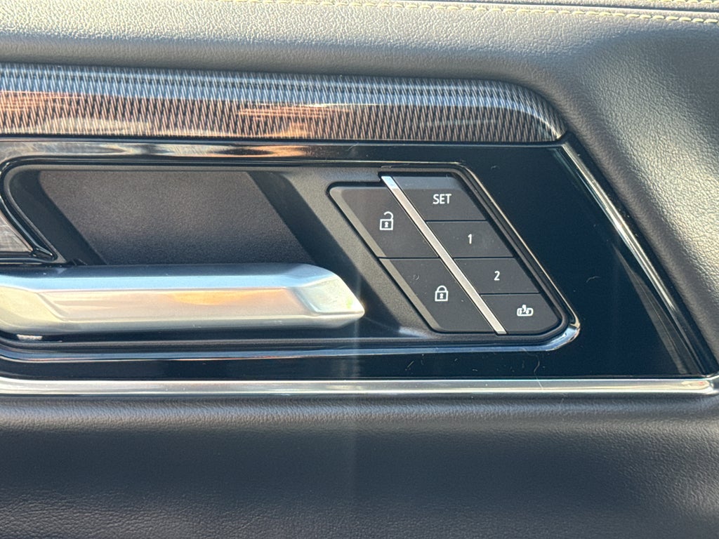 2025 GMC Yukon XL Elevation