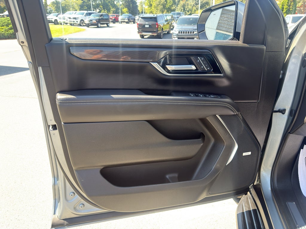 2025 GMC Yukon XL Elevation