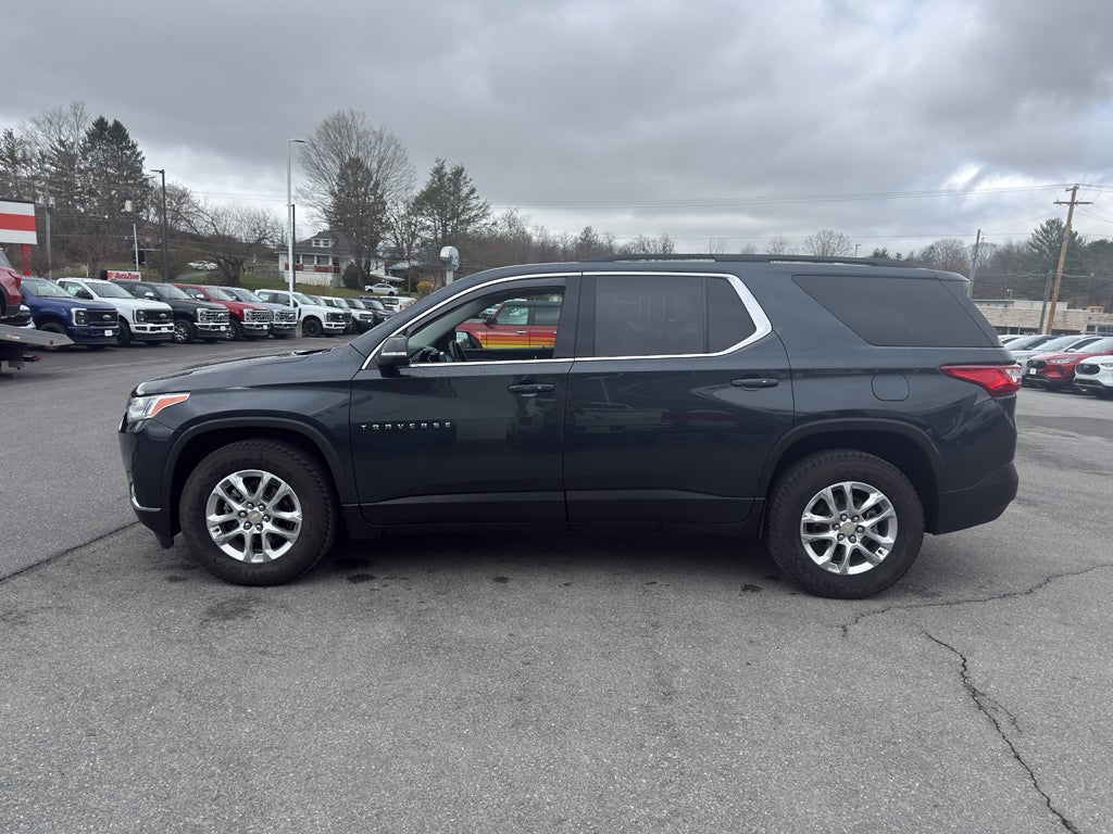 2021 Chevrolet Traverse LT Cloth