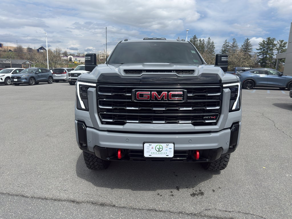 2025 GMC Sierra AT4