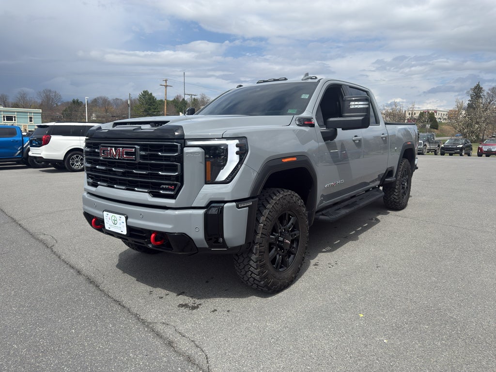 2025 GMC Sierra AT4