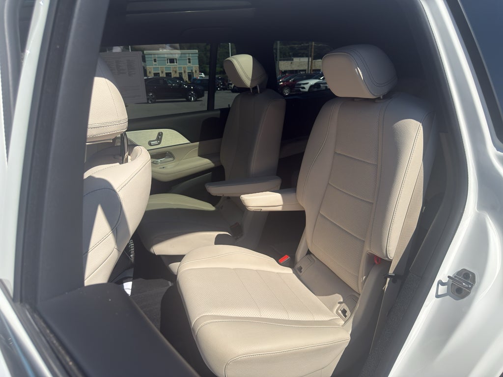 2025 Mercedes-Benz GLS 450 4MATIC®