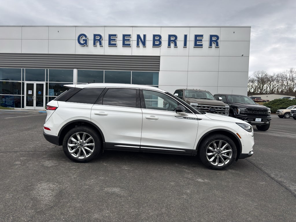 2022 Lincoln Corsair Standard