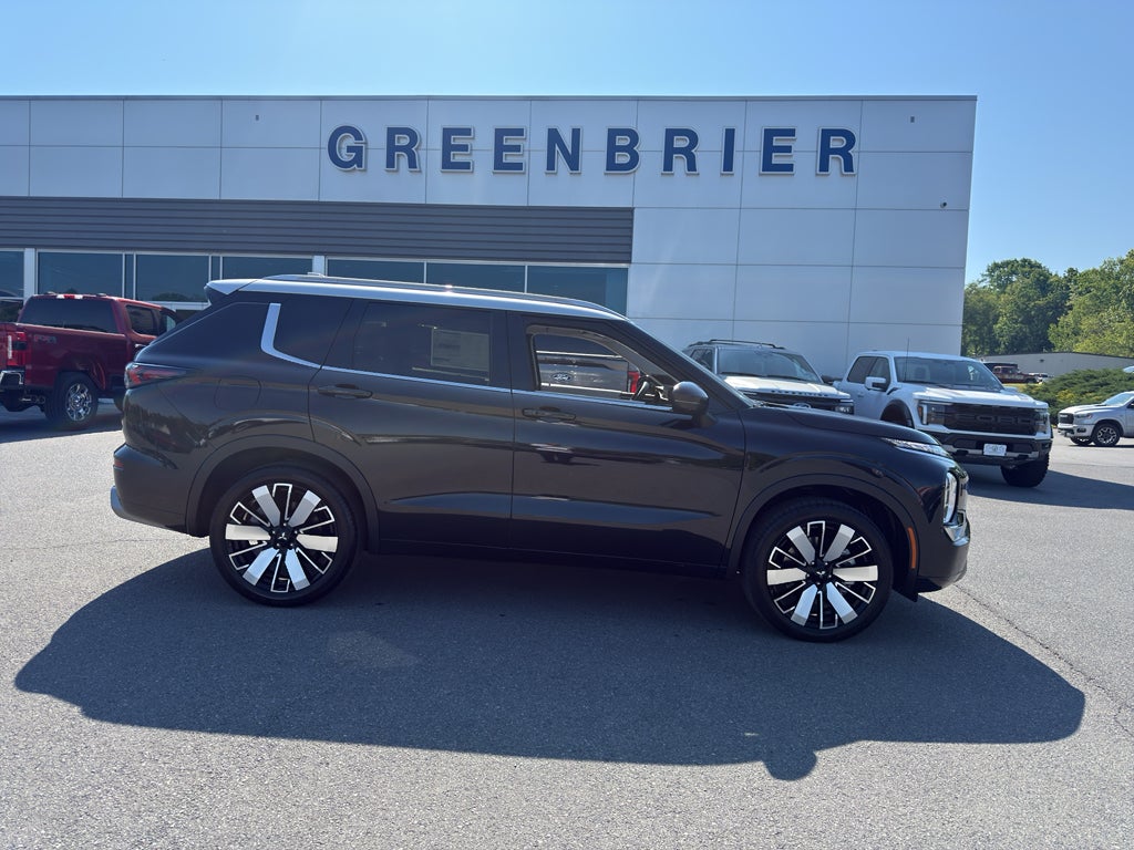 2025 Mitsubishi Outlander Platinum Edition
