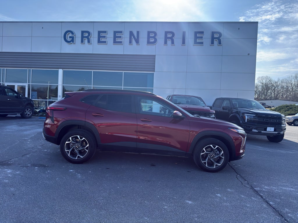 2025 Chevrolet Trax LT