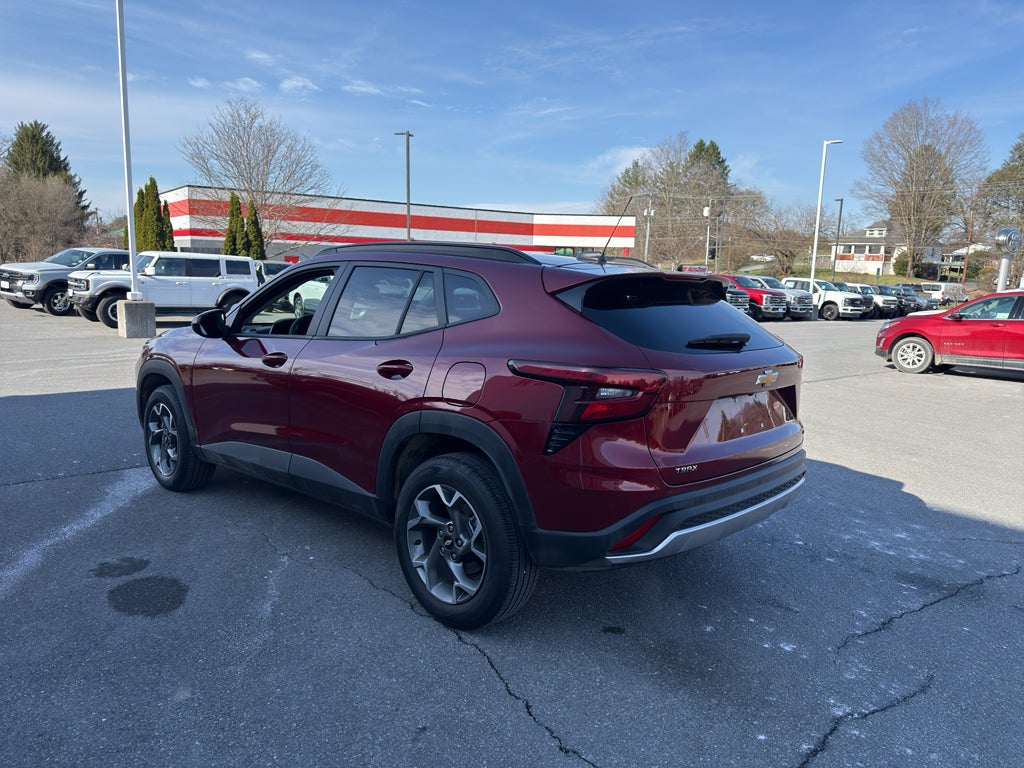 2025 Chevrolet Trax LT