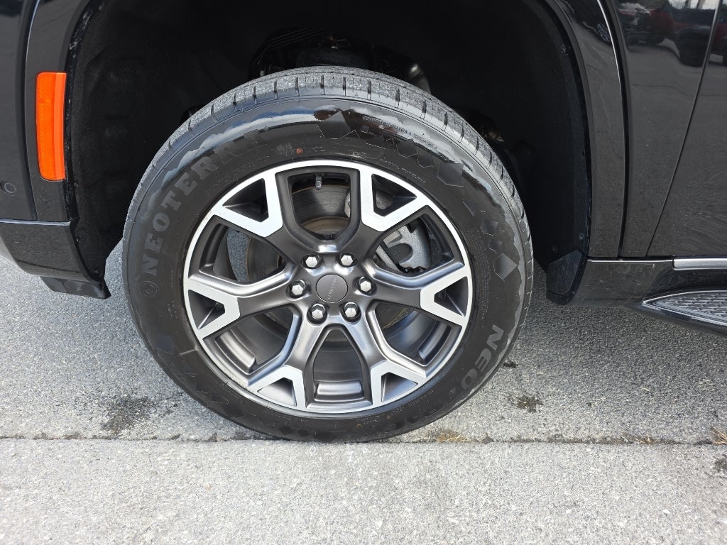 2024 Jeep Wagoneer L Series III